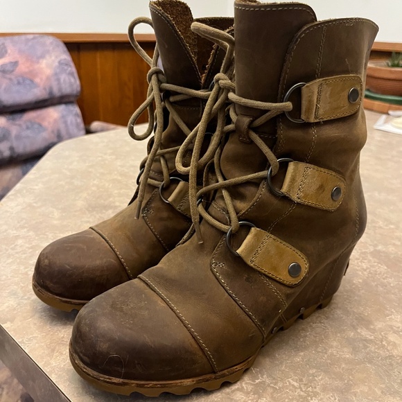 Sorel Leather Wedge Boots - Picture 1 of 3